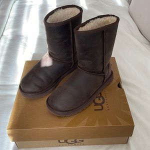 Brown leather Ugg boots